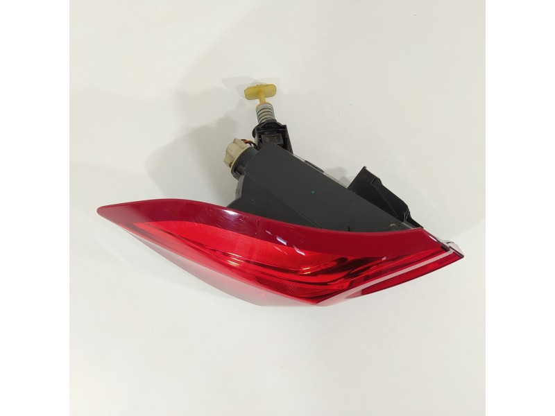 Recambio de piloto trasero izquierdo para ford fiesta (ce1) active referencia OEM IAM H1BB13405A  