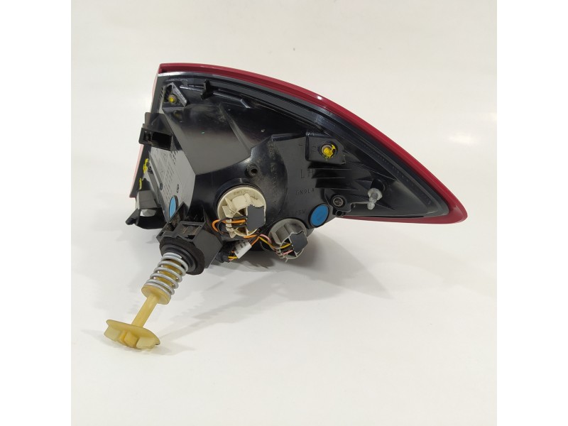 Recambio de piloto trasero izquierdo para ford fiesta (ce1) active referencia OEM IAM H1BB13405A  