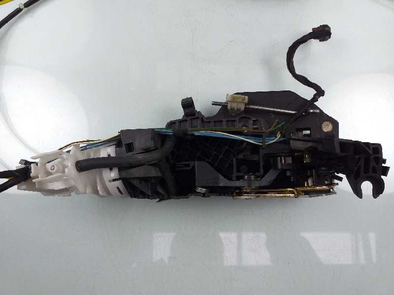 Recambio de cerradura puerta delantera derecha para mercedes-benz clase sl (w230) roadster 500 (230.475) referencia OEM IAM 2307