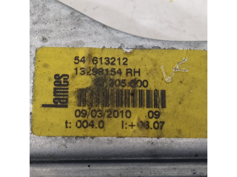 Recambio de elevalunas delantero derecho para opel corsa d selective referencia OEM IAM 13298154  