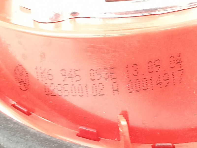 Recambio de piloto trasero izquierdo en porton para volkswagen golf v berlina (1k1) highline referencia OEM IAM 1K6945093E  