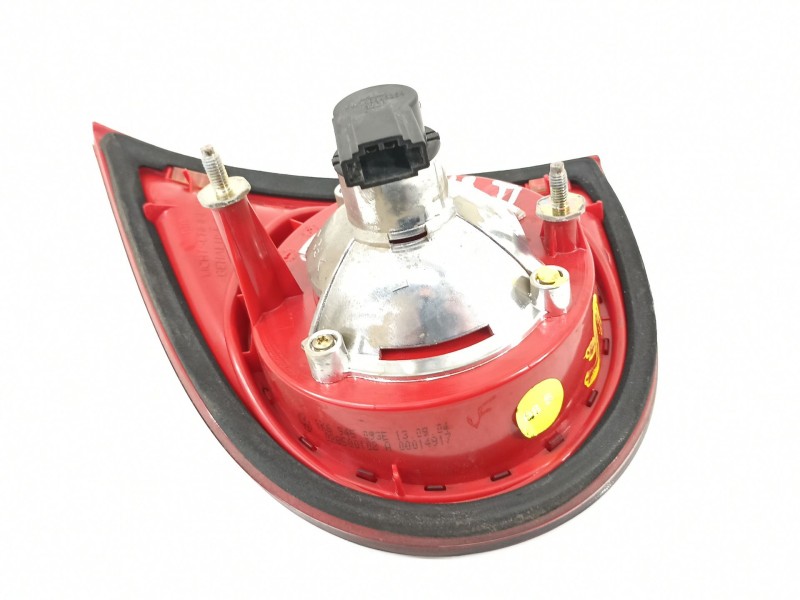 Recambio de piloto trasero izquierdo en porton para volkswagen golf v berlina (1k1) highline referencia OEM IAM 1K6945093E  