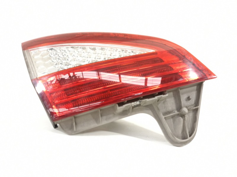 Recambio de piloto trasero izquierdo en porton para ford mondeo ber. (ca2) ghia referencia OEM IAM 7S7113A603A  