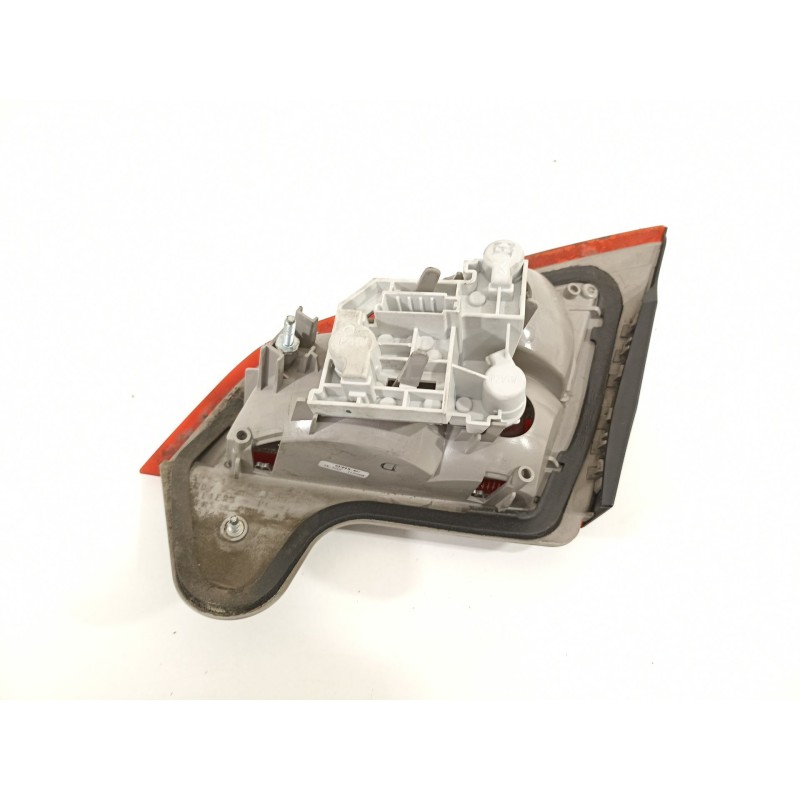 Recambio de piloto trasero izquierdo en porton para ford mondeo ber. (ca2) ghia referencia OEM IAM 7S7113A603A  