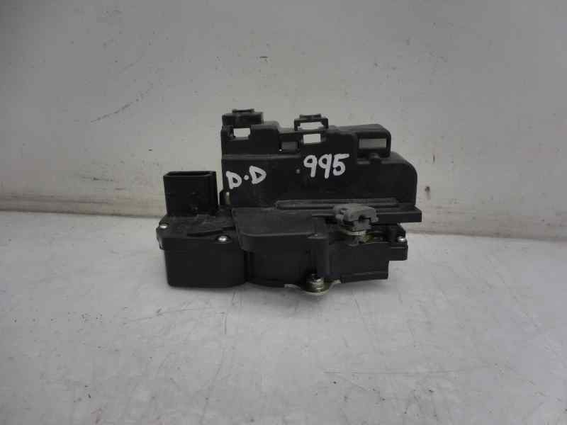 Recambio de cerradura puerta delantera derecha para chevrolet captiva 2.0 vcdi lt referencia OEM IAM A046818  