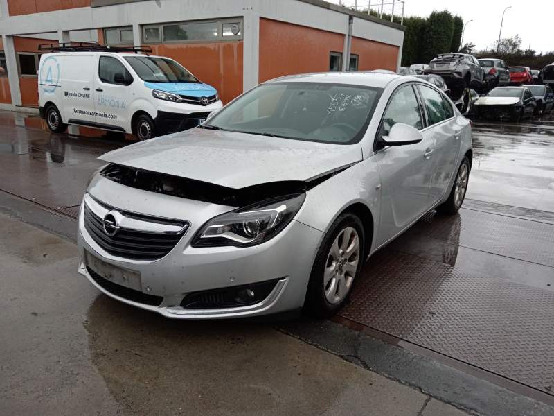 opel insignia a sedán (g09) del año 2016