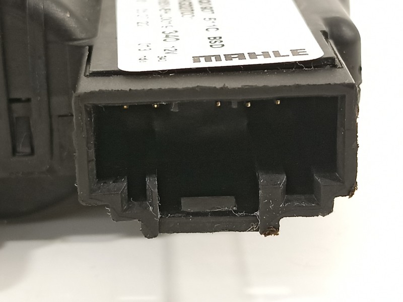Recambio de motor apertura trampillas climatizador para seat arona xperience referencia OEM IAM 2Q0907511C  