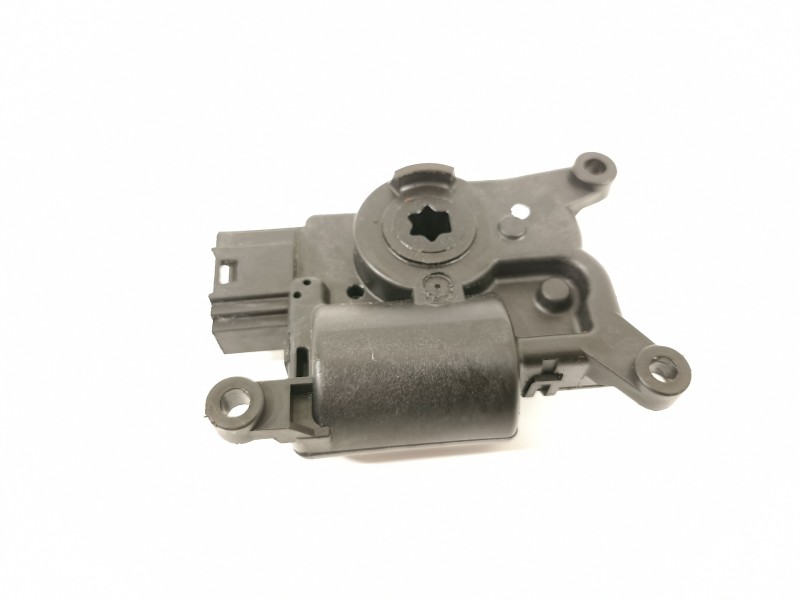 Recambio de motor apertura trampillas climatizador para seat arona xperience referencia OEM IAM 2Q0907511C  