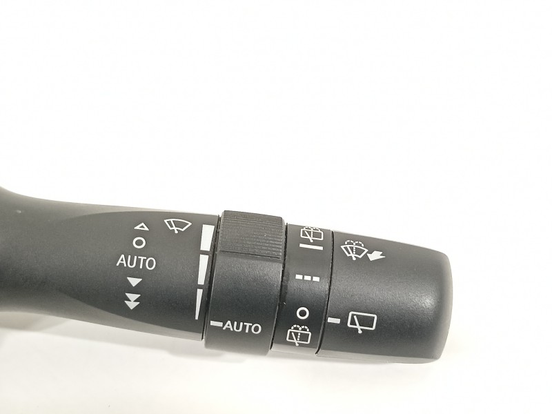 Recambio de mando limpia para toyota yaris hsd active referencia OEM IAM 0D19017F936  