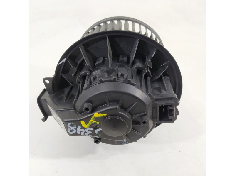 Recambio de ventilador calefaccion para ford fiesta (ccn) titanium referencia OEM IAM VP8E2H18456AB 0130115551 
