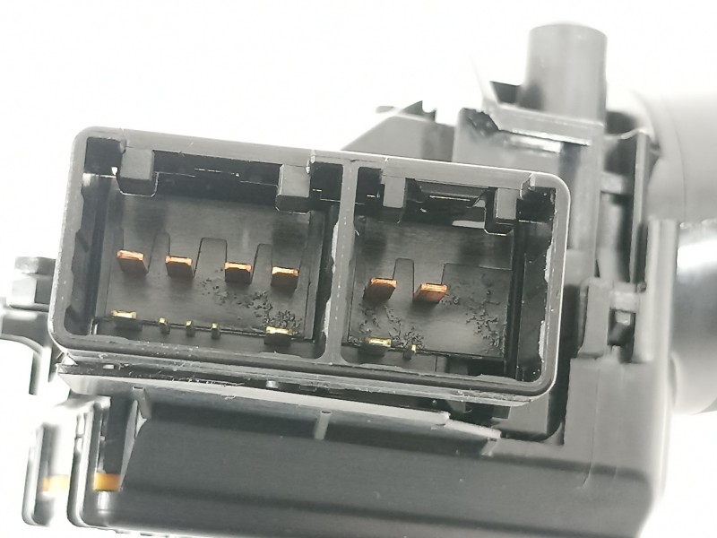 Recambio de mando limpia para toyota yaris hsd active referencia OEM IAM 0D19017F936  