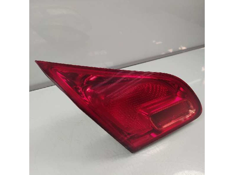 Recambio de piloto trasero izquierdo en porton para opel astra j lim. excellence referencia OEM IAM   