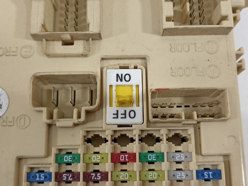 Recambio de caja reles / fusibles para kia carens ( ) business referencia OEM IAM 91950A4510  