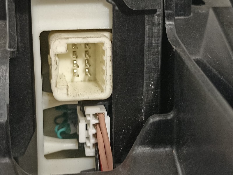 Recambio de palanca cambio para toyota yaris hsd active referencia OEM IAM 3356052620 H04171141 