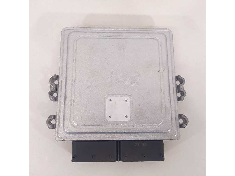 Recambio de centralita motor uce para hyundai tucson style 2wd referencia OEM IAM 391992U600 1C06929X 