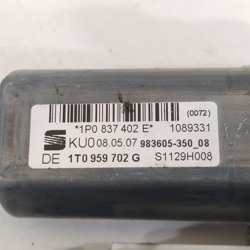 Recambio de motor elevalunas delantero derecho para seat leon (1p1) comfort limited referencia OEM IAM 1P0837402E 1K0959792M 