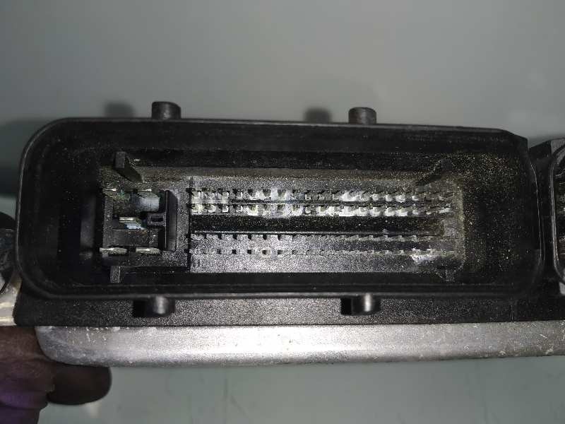 Recambio de centralita motor uce para seat ibiza (6l1) sport referencia OEM IAM 038906019HT 0281010947 