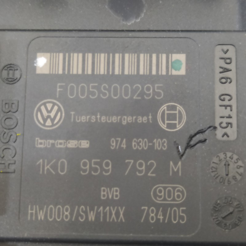 Recambio de motor elevalunas delantero derecho para seat leon (1p1) comfort limited referencia OEM IAM 1P0837402E 1K0959792M 