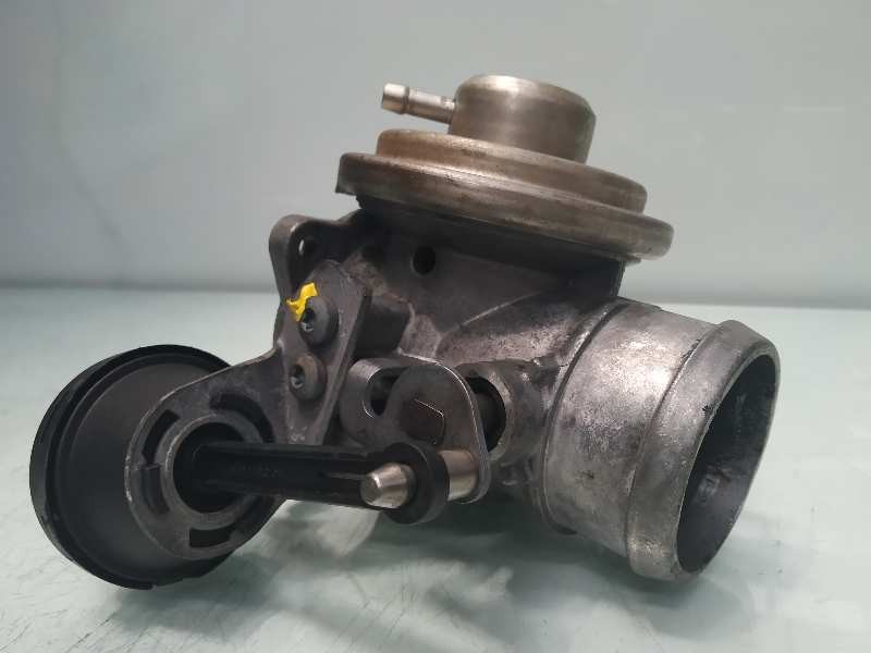 Recambio de valvula egr para seat ibiza (6l1) sport referencia OEM IAM 038129637  