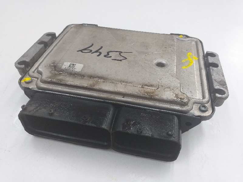 Recambio de centralita motor uce para opel astra gtc sport referencia OEM IAM 55560810 0281012694 