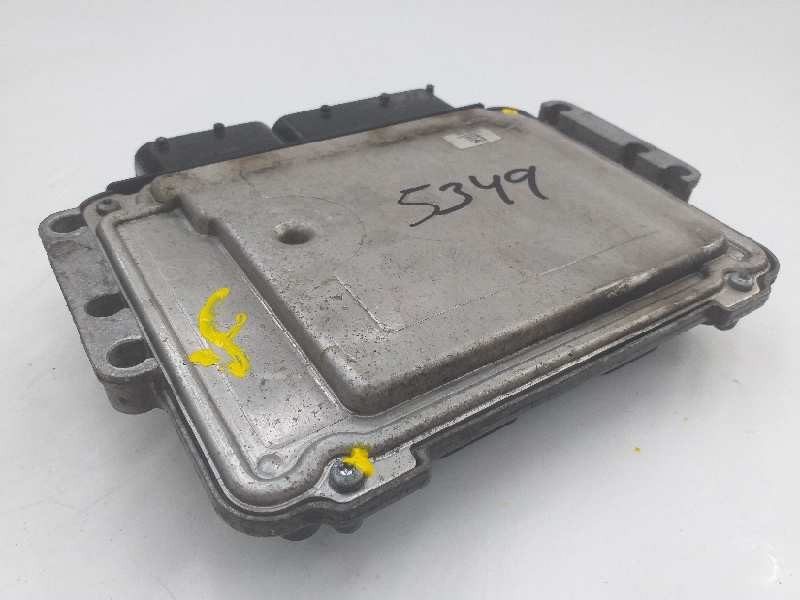 Recambio de centralita motor uce para opel astra gtc sport referencia OEM IAM 55560810 0281012694 