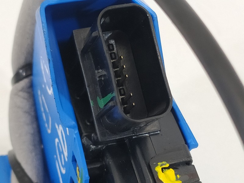 Recambio de cerradura puerta delantera derecha para hyundai tucson style 2wd referencia OEM IAM 81320N7000  