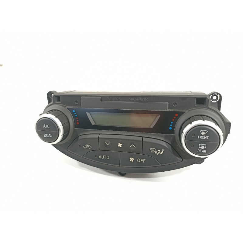 Recambio de mando climatizador para toyota yaris hsd active referencia OEM IAM 559000D800  