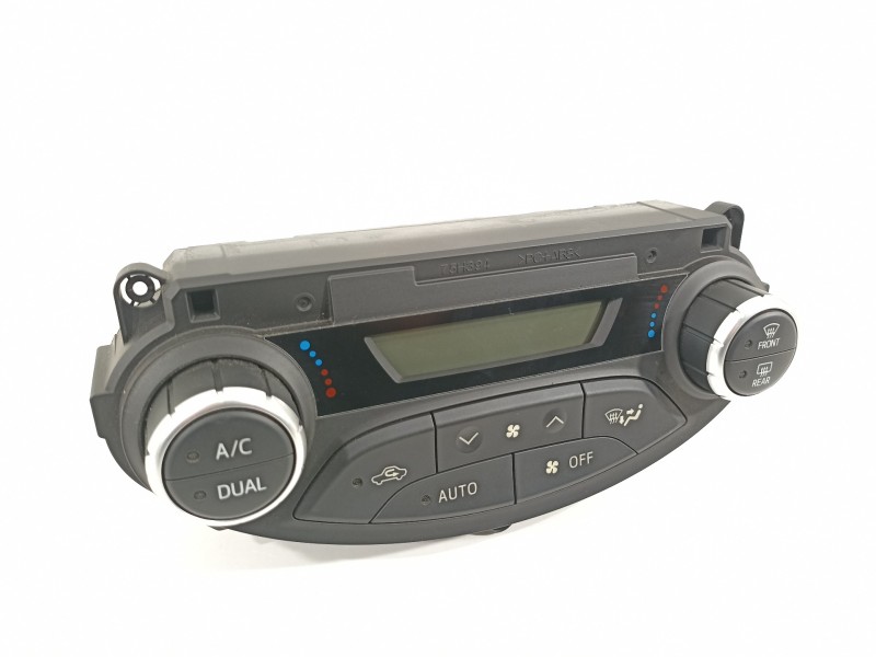 Recambio de mando climatizador para toyota yaris hsd active referencia OEM IAM 559000D800  