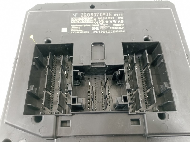 Recambio de modulo electronico para seat arona xperience referencia OEM IAM 2Q0937090E 2Q0937090C A3C0988950200