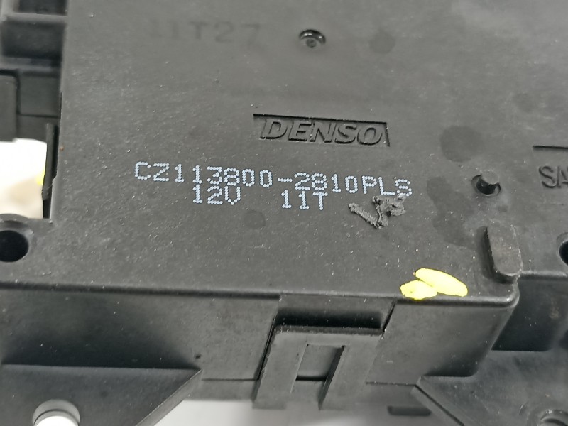 Recambio de motor apertura trampillas climatizador para toyota yaris hsd active referencia OEM IAM CZ1138002810  