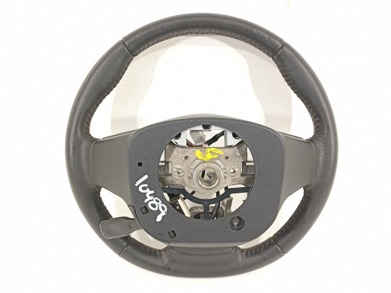 Recambio de volante para toyota yaris hsd active referencia OEM IAM 310374581B 310374599 