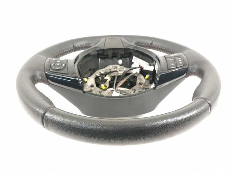Recambio de volante para toyota yaris hsd active referencia OEM IAM 310374581B 310374599 