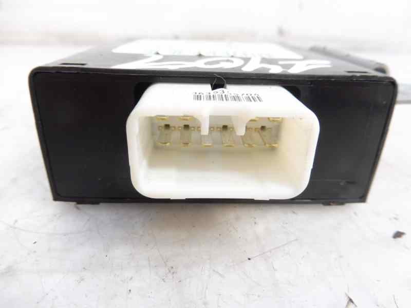 Recambio de modulo electronico para toyota land cruiser (j12) 3.0 d4-d vx referencia OEM IAM 8953060290 36380110050 