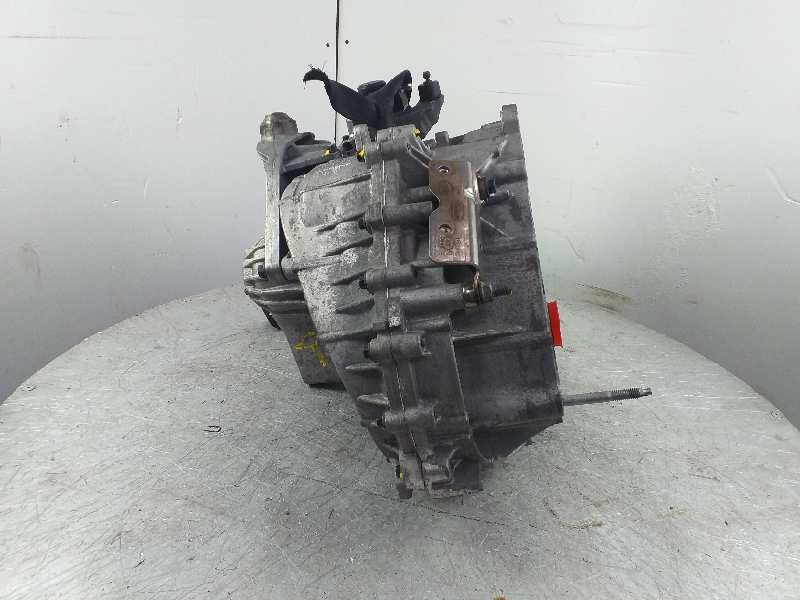 Recambio de caja cambios para volvo v40 cross country plus referencia OEM IAM D66R7002BA T1GI4 D66R7M127AA