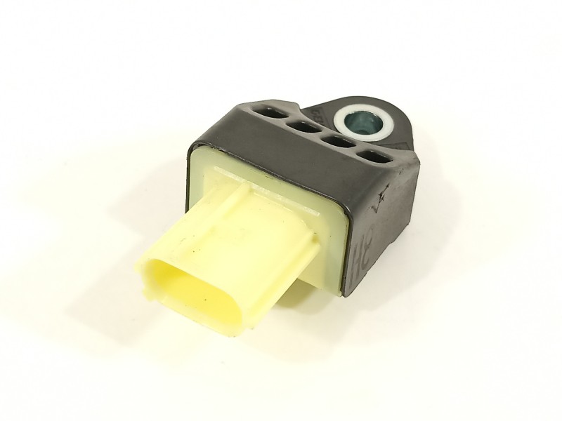 Recambio de sensor para toyota yaris hsd active referencia OEM IAM 8983102140  