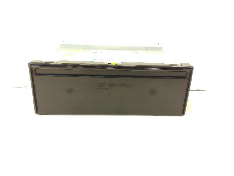 Recambio de sistema audio / radio cd para hyundai tucson style 2wd referencia OEM IAM 96160N7120  