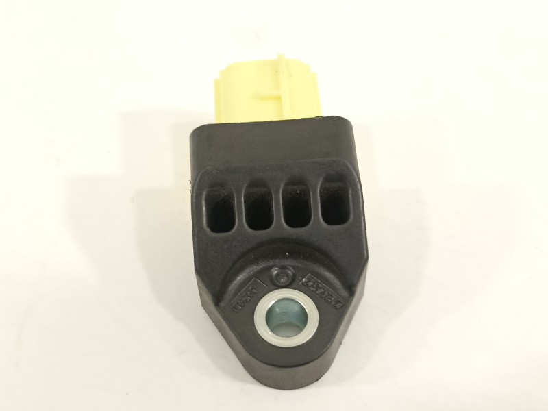 Recambio de sensor para toyota yaris hsd active referencia OEM IAM 8983102140  