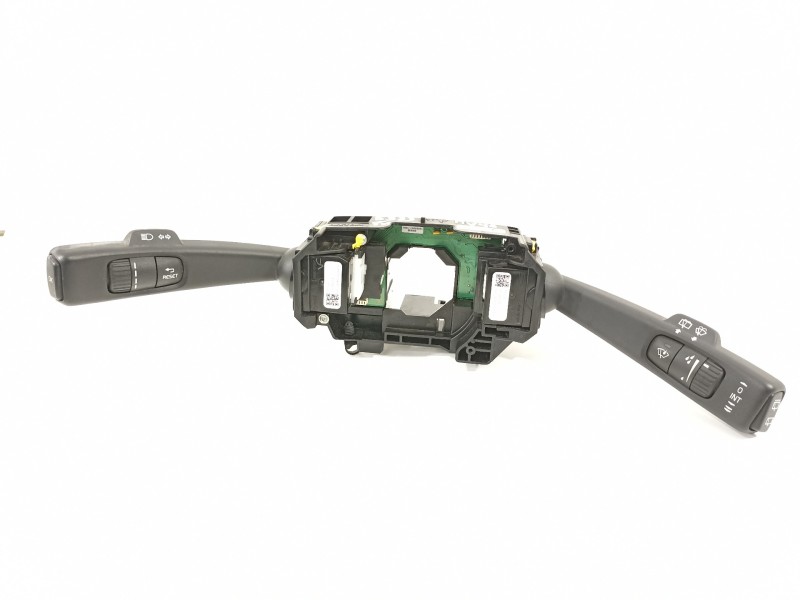 Recambio de mando intermitentes para volvo v40 cross country plus referencia OEM IAM 31394001 31394008 31343022