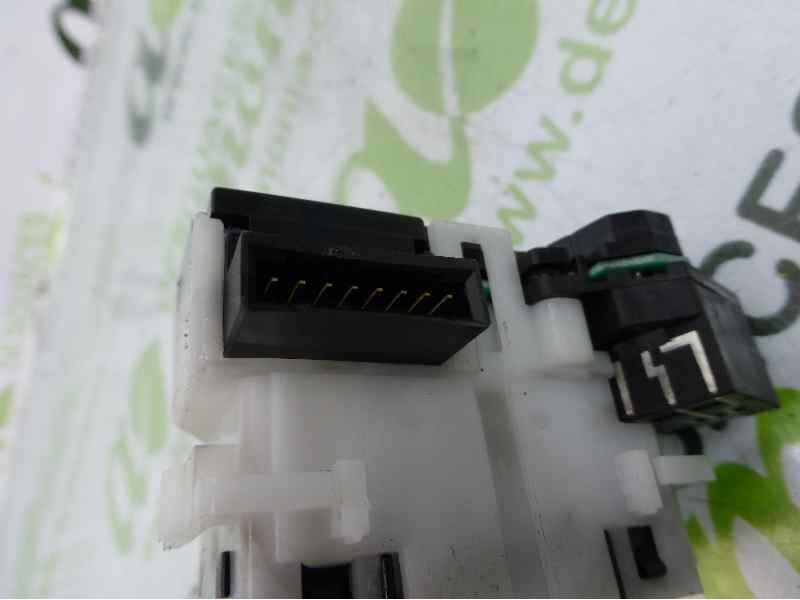 Recambio de mando limpia para nissan note (e11e) naru edition referencia OEM IAM   