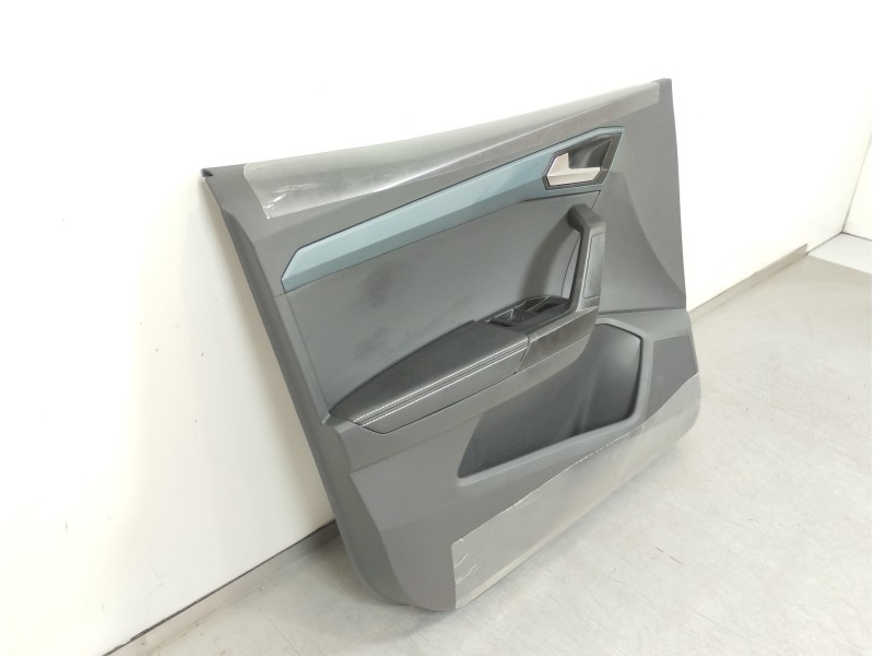 Recambio de guarnecido puerta delantera izquierda para seat arona xperience referencia OEM IAM 6F0867113  