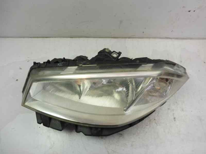 Recambio de faro izquierdo para renault megane ii classic berlina confort dynamique referencia OEM IAM   