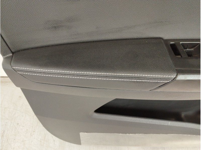 Recambio de guarnecido puerta delantera izquierda para seat arona xperience referencia OEM IAM 6F0867113  