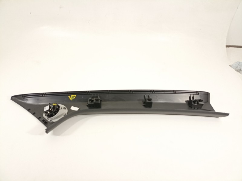 Recambio de moldura para seat arona xperience referencia OEM IAM 6F9867233  