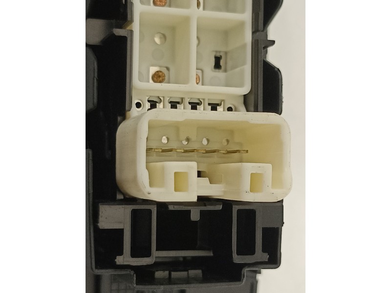 Recambio de mando elevalunas delantero derecho para toyota yaris hsd active referencia OEM IAM 742310D700 8292M6D 