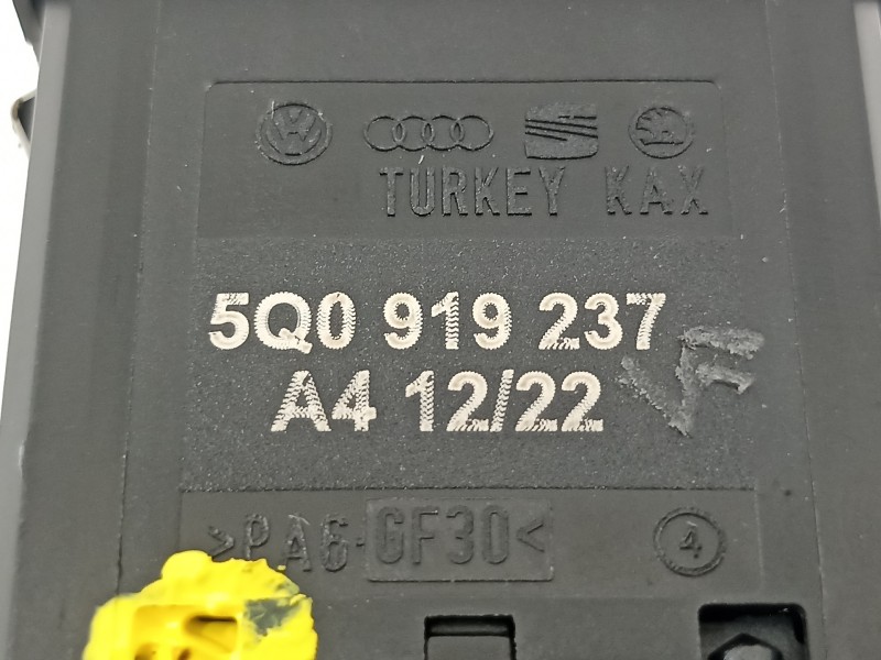 Recambio de mando multifuncion para seat arona xperience referencia OEM IAM 5Q0919237  