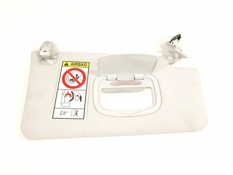 Recambio de parasol derecho para jeep renegade deserthawk 4wd referencia OEM IAM 735599289  