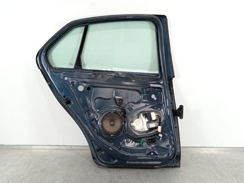 Recambio de puerta trasera izquierda para volkswagen jetta (1k2) advance referencia OEM IAM   