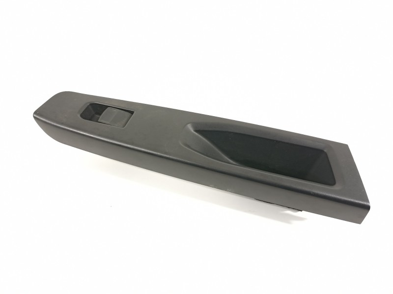 Recambio de mando elevalunas trasero derecho para toyota yaris hsd active referencia OEM IAM 742710D400 8292M6D 