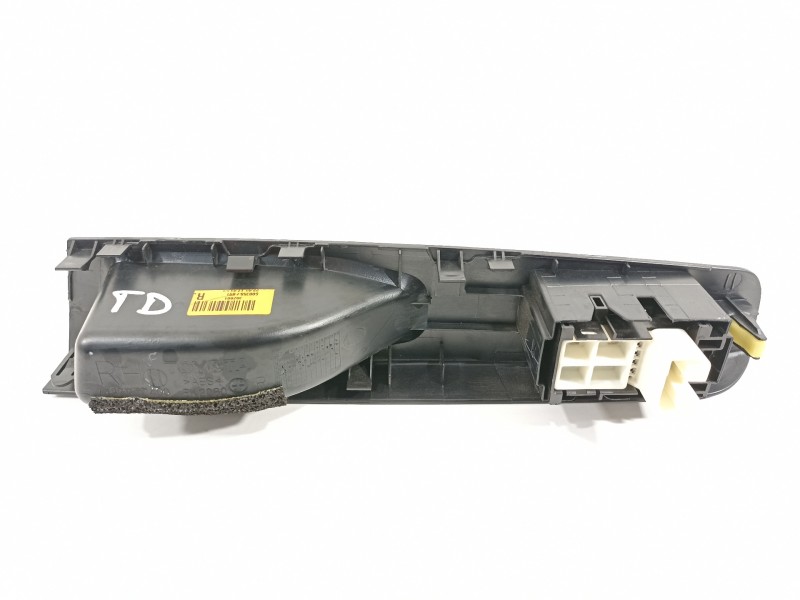 Recambio de mando elevalunas trasero derecho para toyota yaris hsd active referencia OEM IAM 742710D400 8292M6D 