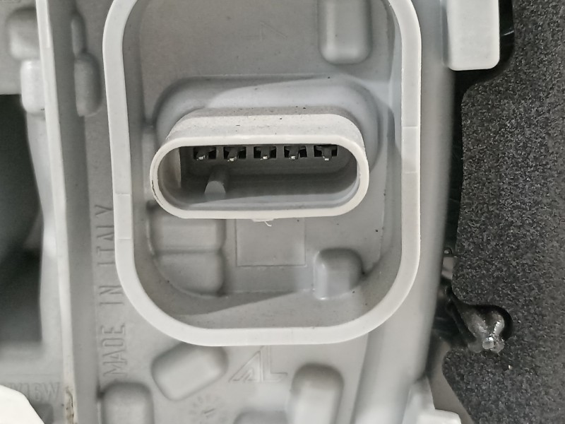 Recambio de piloto trasero derecho para jeep renegade deserthawk 4wd referencia OEM IAM 52060577 52060577DX 